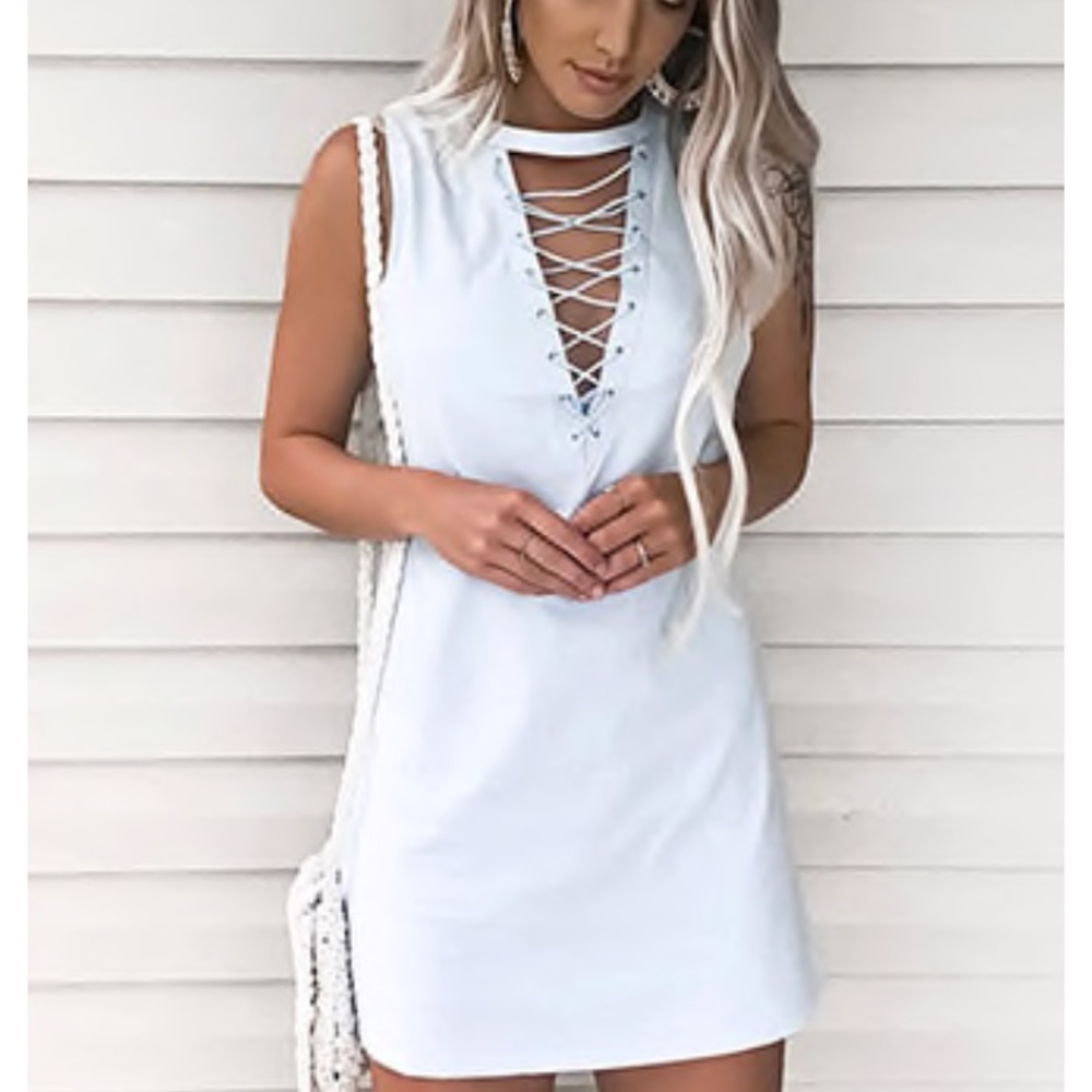 White lace up dress
